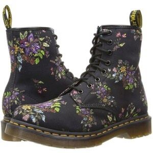 Dr Martens Castel Boots